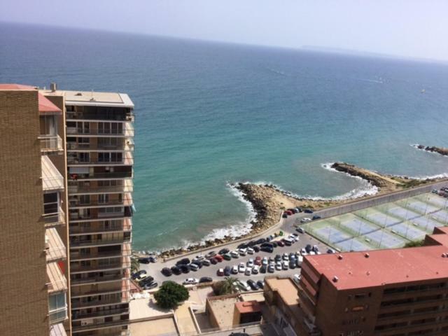 Apartamento En Albufereta Con Vistas Al Mar Lägenhet Alicante Exteriör bild