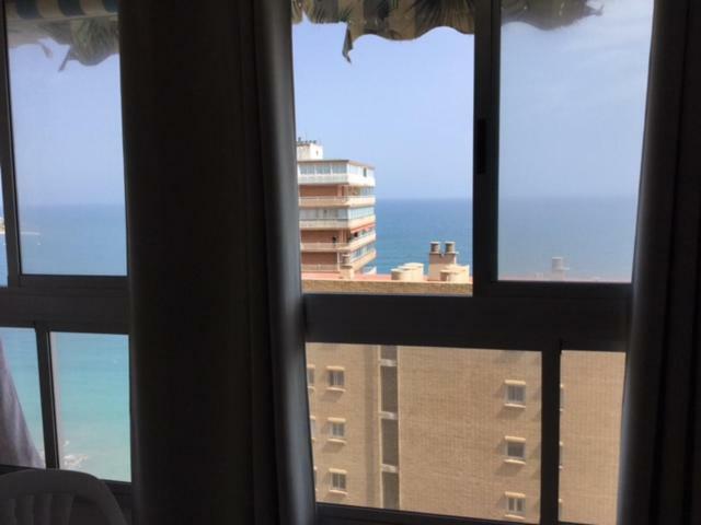 Apartamento En Albufereta Con Vistas Al Mar Lägenhet Alicante Exteriör bild