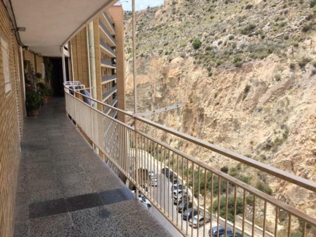 Apartamento En Albufereta Con Vistas Al Mar Lägenhet Alicante Exteriör bild
